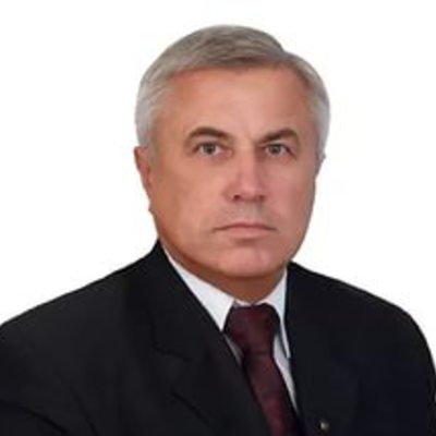 Main nik