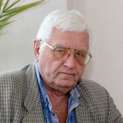 Main komarov1