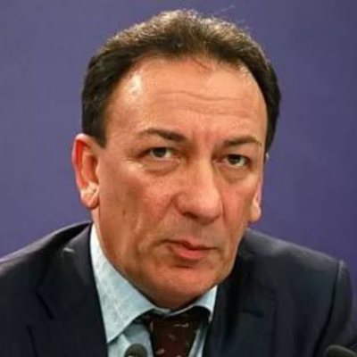 Main i