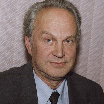 Main 2c389324 04b4 4d83 8046 ad5c6c781565