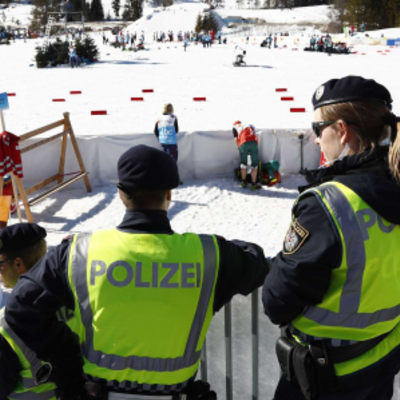 Main dd3d1d349b96c015d80e5ba948cdaf8e