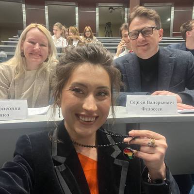 Main photo 5348280821481149658 y