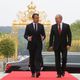 Side block vladimir putin and emmanuel macron  2017 05 29  01